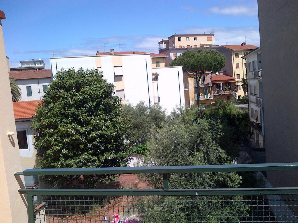 Bed and Breakfast Audrey & Me Pisa Exterior foto